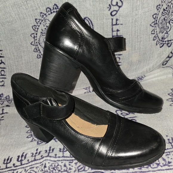 Clarks Shoes - Designer Black Women's Heels
